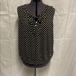 Key hole Talbots poka dot tank top